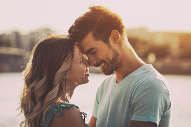 Cum să-ți păstrezi partenerul. 6 Metode prin care menții dragostea în cuplu